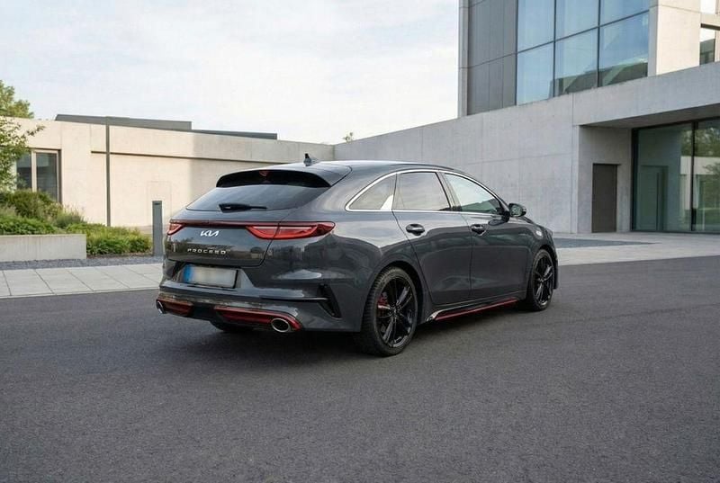 Gebraucht Kia ProCeed GT GT 204 PS (150 kW) 2022 Grau Kleinwagen