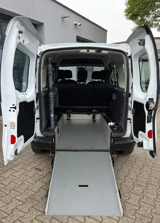 Gebraucht Renault Kangoo 110 PS (80 kW) 2016 Mineral weiss Van / Kleinbus