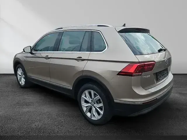 Gebraucht VW Tiguan Highline 190 PS (139 kW) 2019 Titanium beige SUV