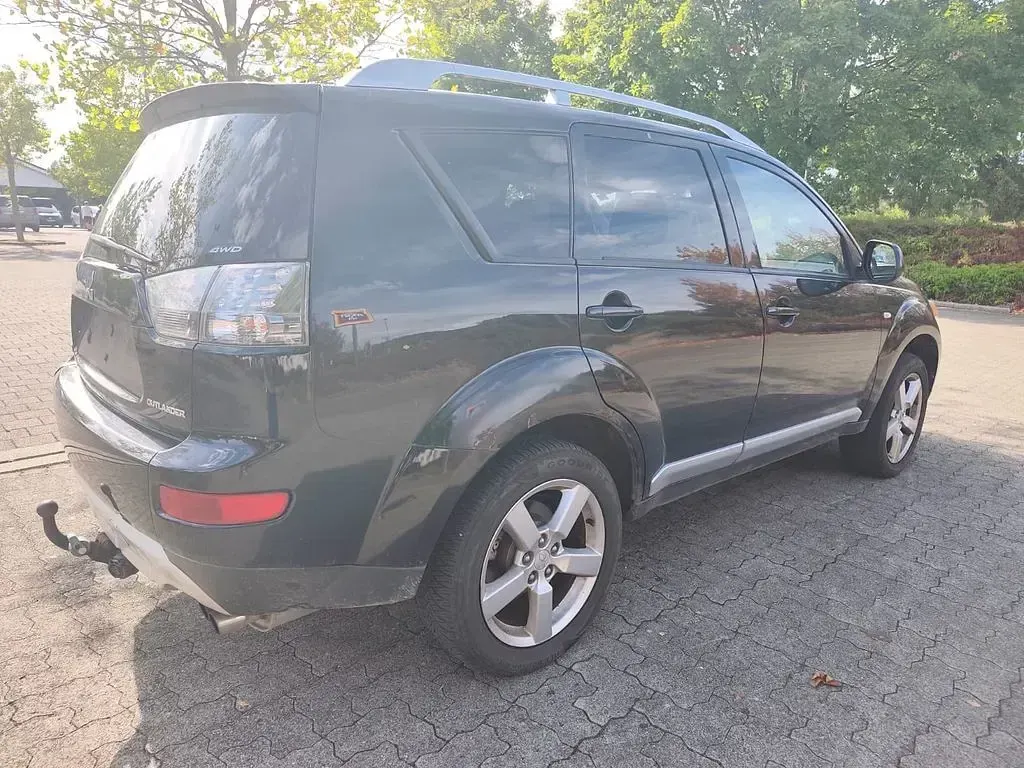Gebraucht Mitsubishi Outlander Intense 140 PS (102 kW) 2007 Schwarz SUV