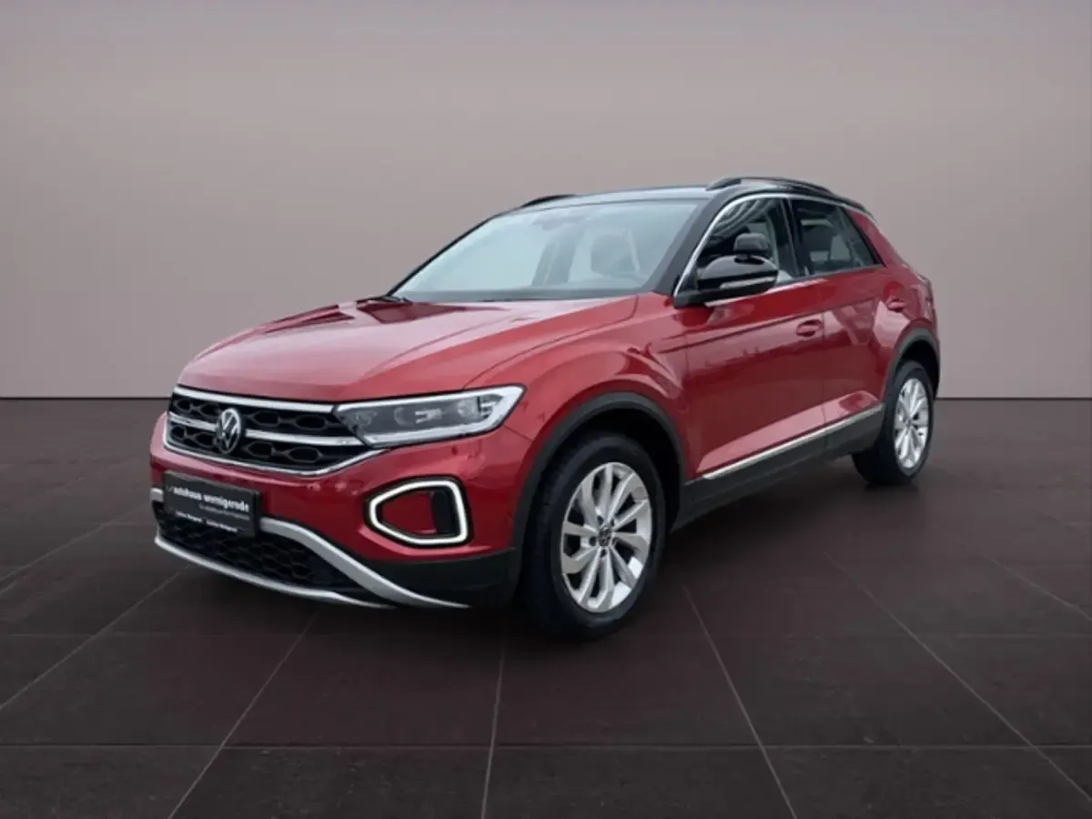 Gebraucht VW T-Roc Pro 116 PS (85 kW) 2024 SUV