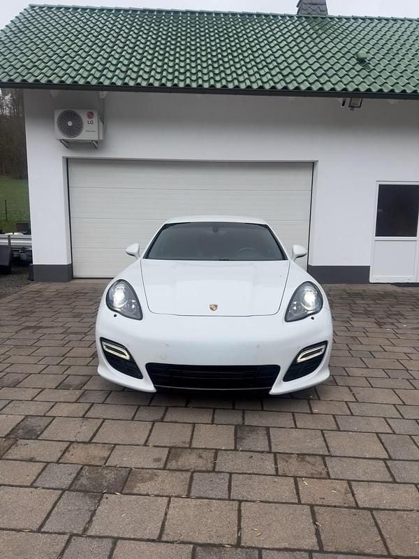 Gebraucht Porsche Panamera GTS 430 PS (316 kW) 2012 Weiß Limousine