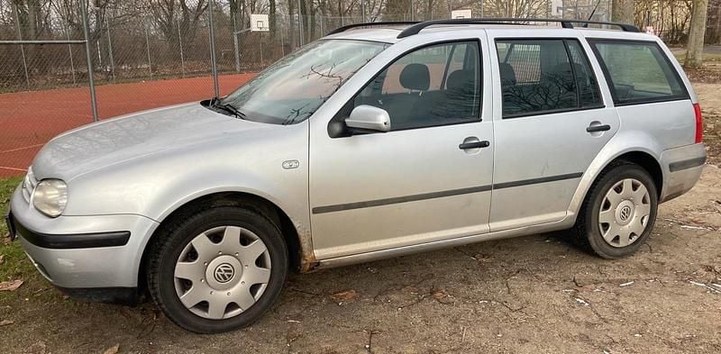 Silber Gebraucht 2001 VW Golf IV Kombi | 500 € (Superpreis) - Bild 1/4