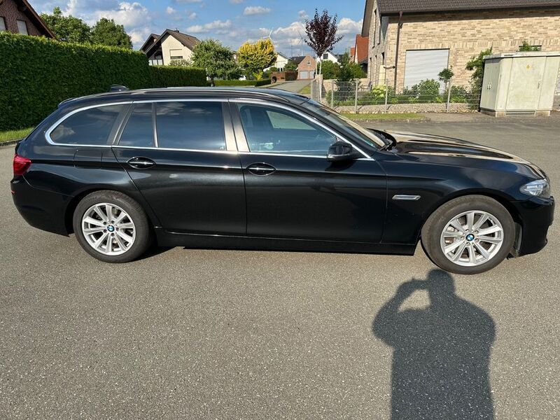 Gebraucht BMW 530 258 PS (189 kW) 2014 Schwarz Kombi