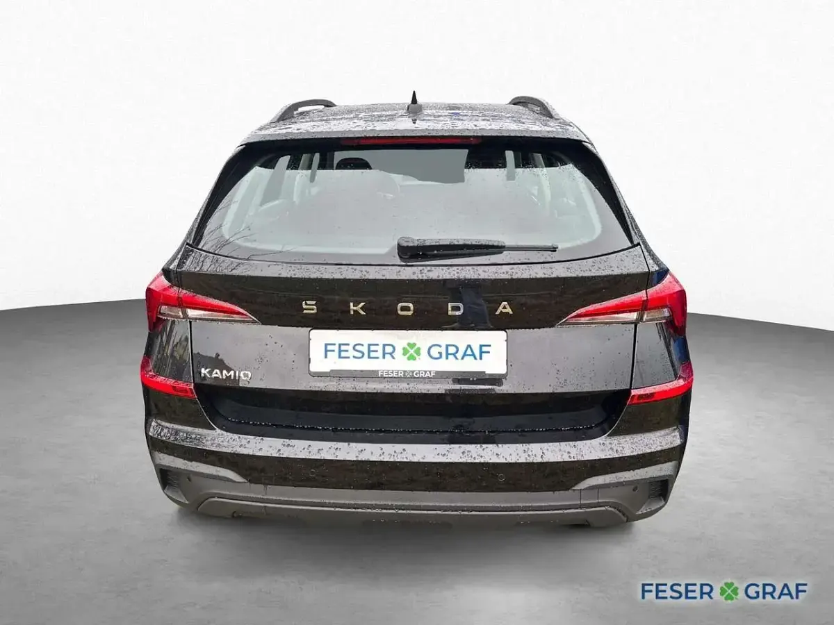 Neu Skoda Kamiq Essence 116 PS (85 kW) 2026 Blackmagicperleffekt SUV