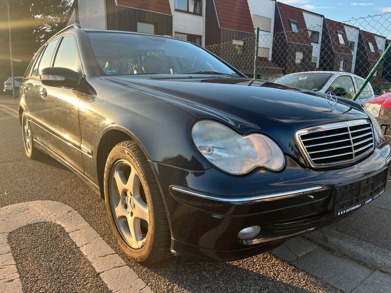 Blau Gebraucht 2002 Mercedes C240 Avantgarde Kombi | 2.988 € (Fairer Preis) - Bild 1/4