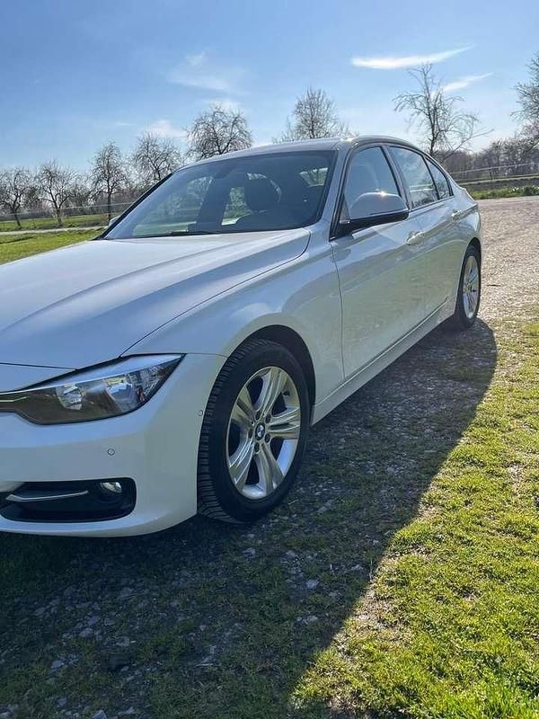 Second-hand BMW 320 Performance 184 CP (135 kW) 2013 Berlinǎ