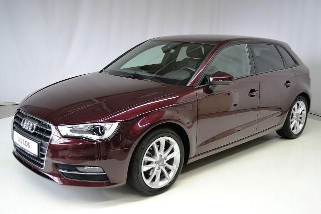 Gebraucht Audi A3 Ambition 140 PS (102 kW) 2013 Rot metallic Limousine