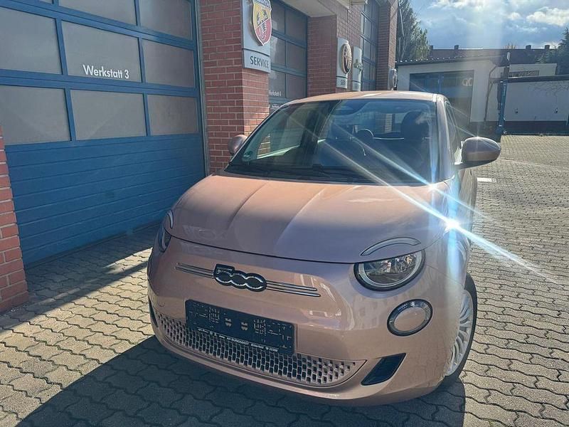 Gebraucht Fiat 500e 86 kW (118 PS) 2023 Gold