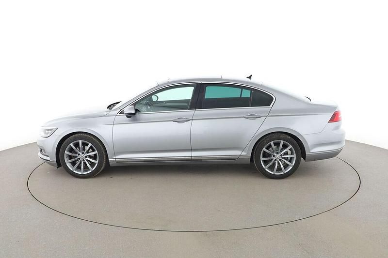 Gebraucht VW Passat Highline 2018 Grau Limousine