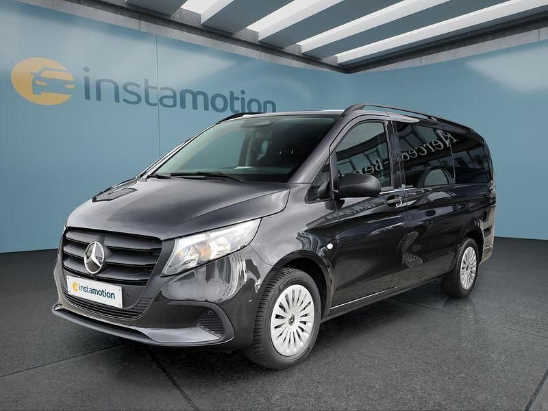 Grau Gebraucht 2024 Mercedes Vito Van / Kleinbus | 46.749 € - Bild 1/4