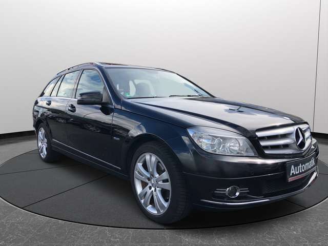 Obsidianschwarz metalliclack Gebraucht 2010 Mercedes C180 Avantgarde Kombi | 8.990 € (Etwas zu teuer) - Bild 1/1