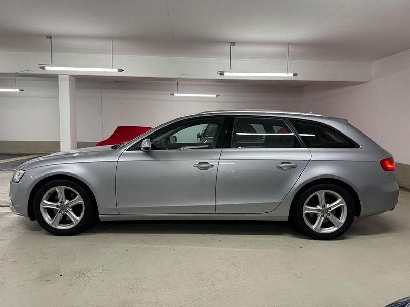 Gebraucht Audi A4 150 PS (110 kW) 2015 Silber Kombi