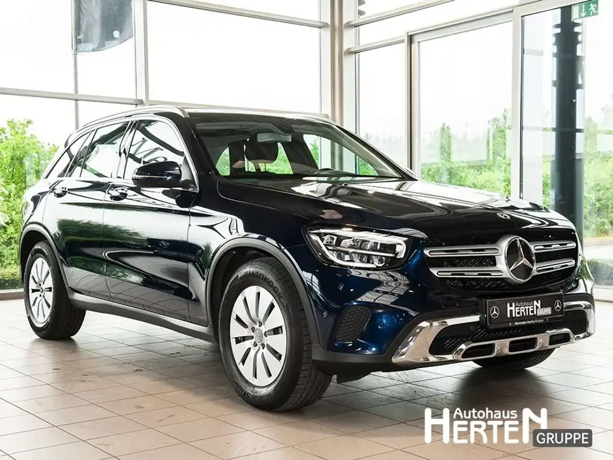 Gebraucht Mercedes GLC220 Advanced 194 PS (142 kW) 2020 Manufaktur exklusiv cavansitblau SUV