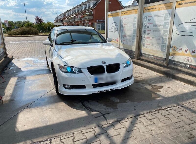 Weiß Gebraucht 2008 BMW 335 Performance Coupé | 17.900 € (Fairer Preis) - Bild 1/4