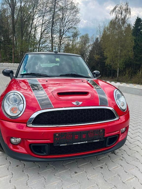 Gebraucht Mini Cooper Cabriolet 211 PS (155 kW) 2011 Rot Cabrio