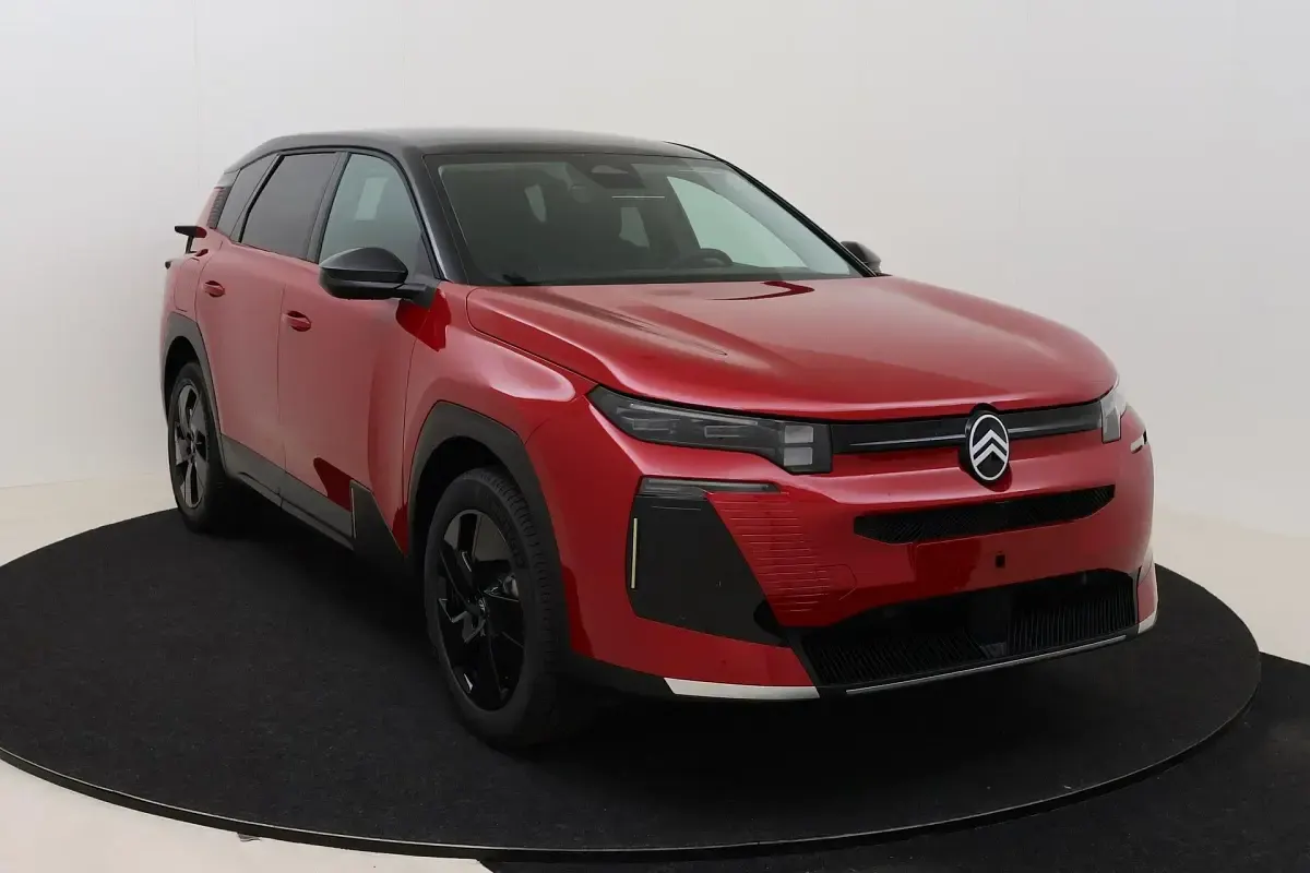 Neu Citroën C5 Aircross 136 PS (100 kW) 2026 Rubi red / black roof SUV