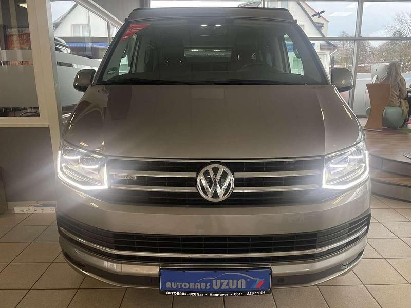 Gebraucht VW Multivan Highline 204 PS (150 kW) 2015 Grau Van
