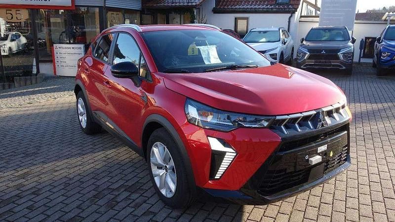 Gebraucht Mitsubishi ASX Plus 91 PS (66 kW) 2025 Aurorarot SUV