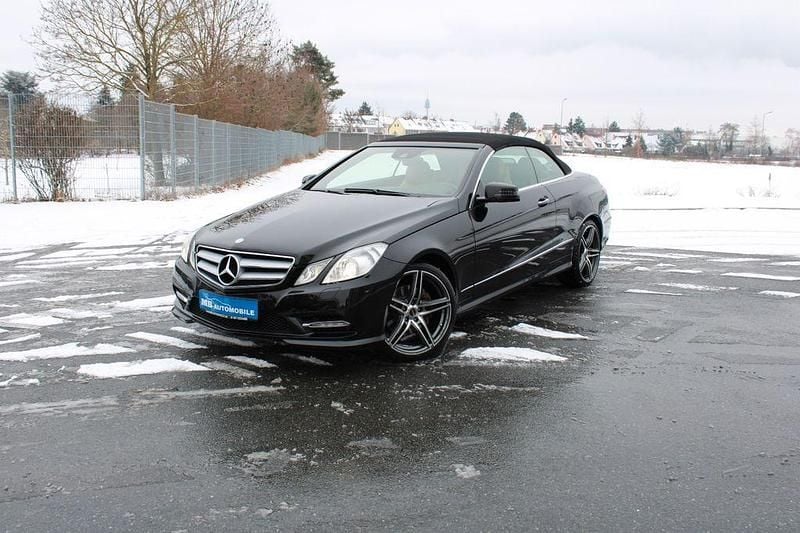 Gebraucht Mercedes E350 AMG line 306 PS (225 kW) 2012 Schwarz Cabrio
