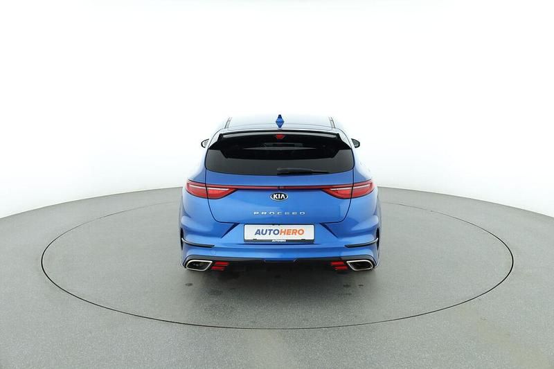Używany Kia ProCeed GT 204 KM (150 kW) 2020 Niebieski Kombi