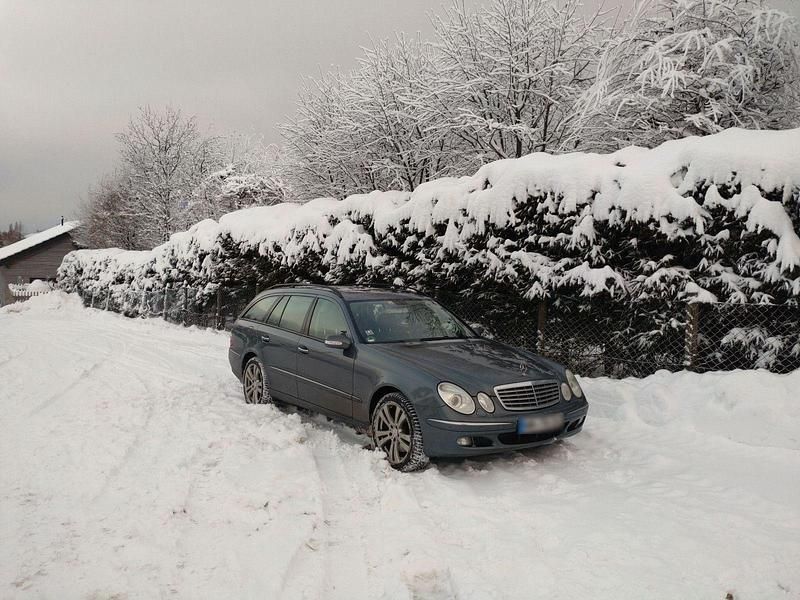 Gebraucht Mercedes E500 306 PS (225 kW) 2005 Grau Kombi