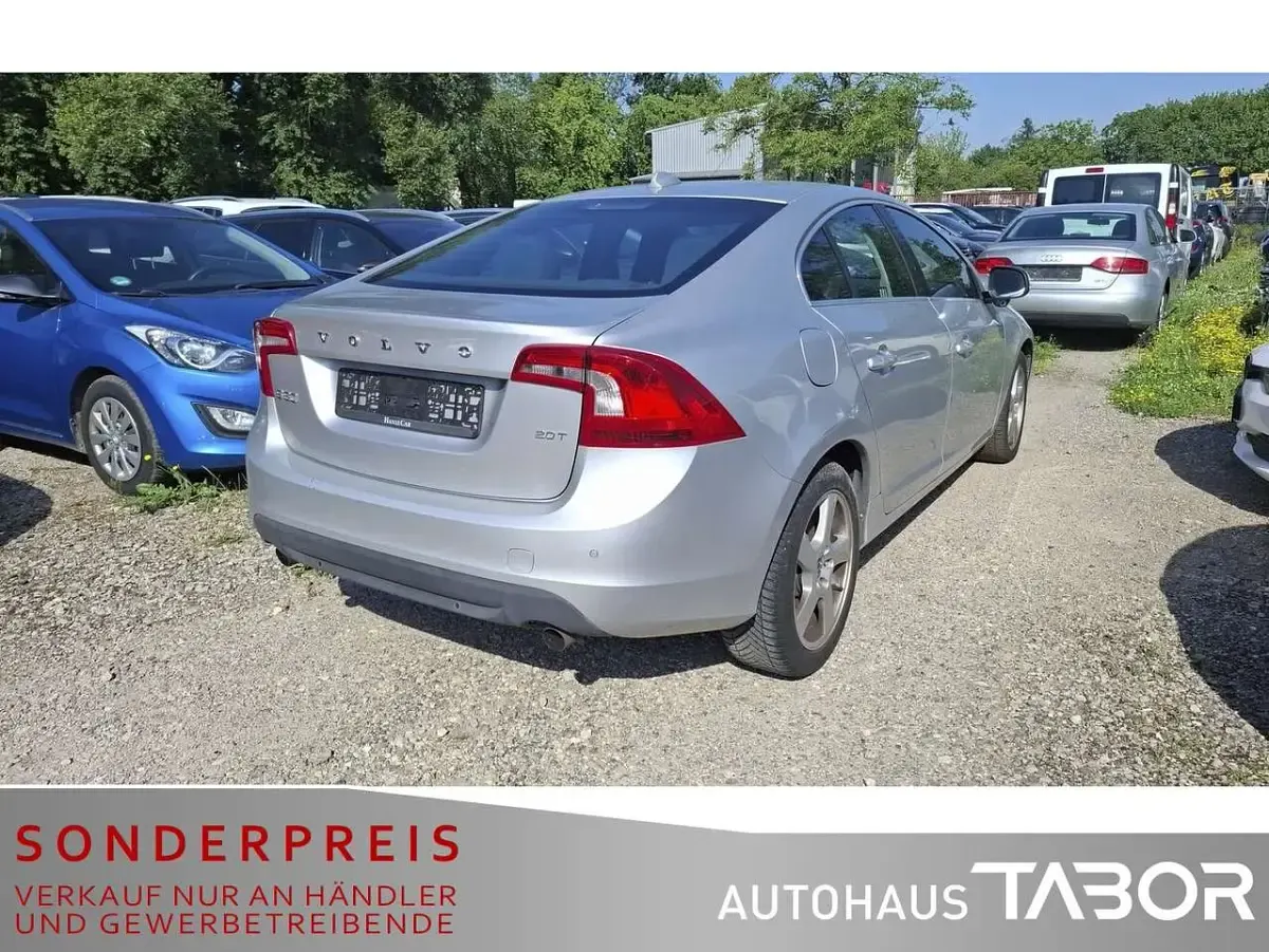 Gebraucht Volvo S60 Momentum 203 PS (149 kW) 2011 Grau Limousine