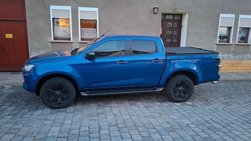 Gebraucht Isuzu D-Max 163 PS (119 kW) 2021 Blau Pickup