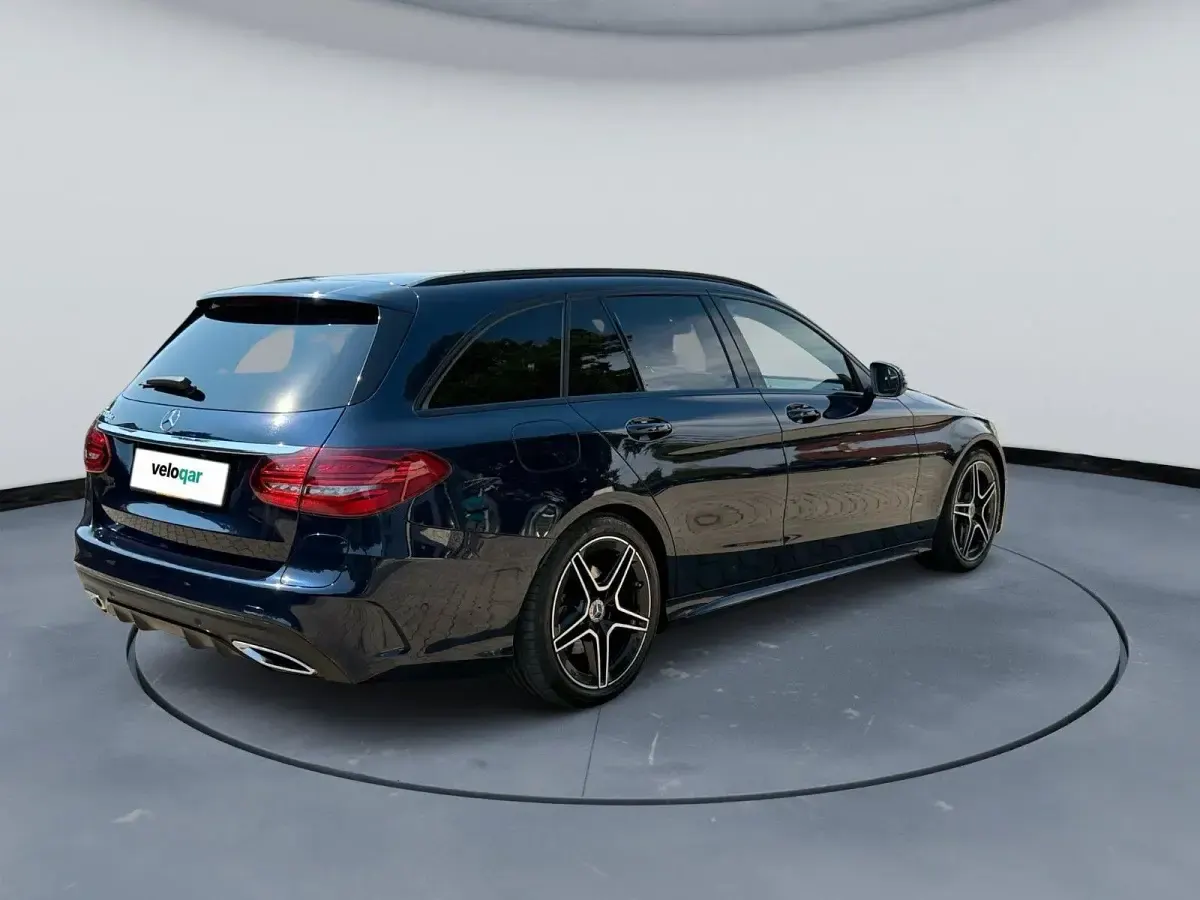 Gebraucht Mercedes C300e AMG line 194 PS (142 kW) 2019 Blau Kombi