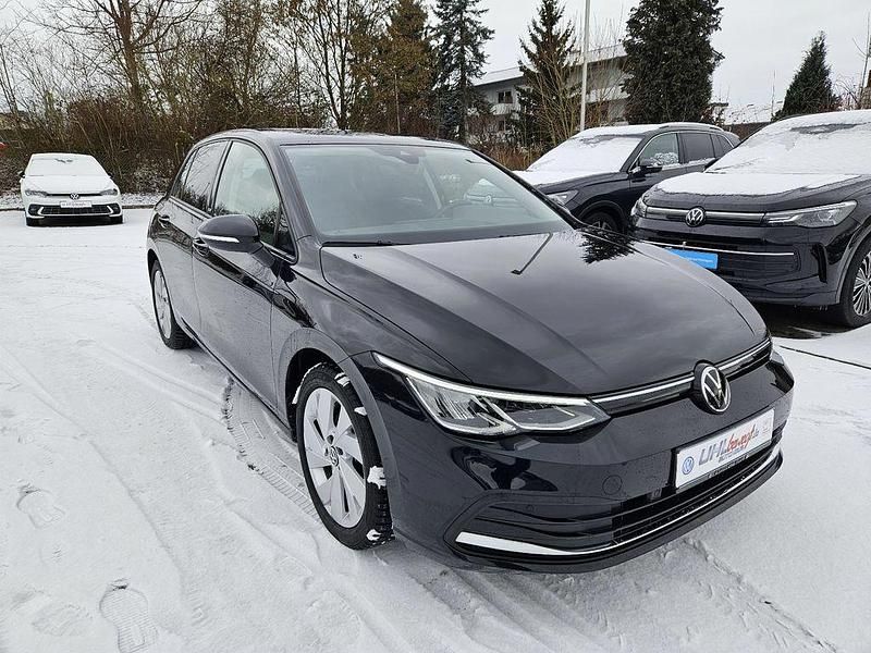 Gebraucht VW Golf VIII Move 131 PS (96 kW) 2023 Schwarz Limousine