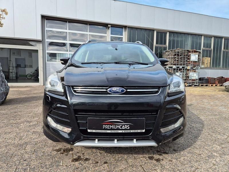 Gebraucht Ford Kuga Individual 163 PS (119 kW) 2014 Schwarz SUV