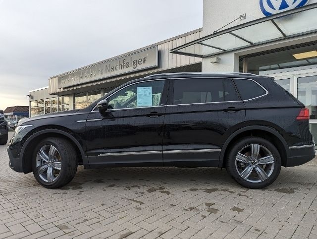 Gebraucht VW Tiguan Allspace Move 200 PS (147 kW) 2022 Schwarz SUV