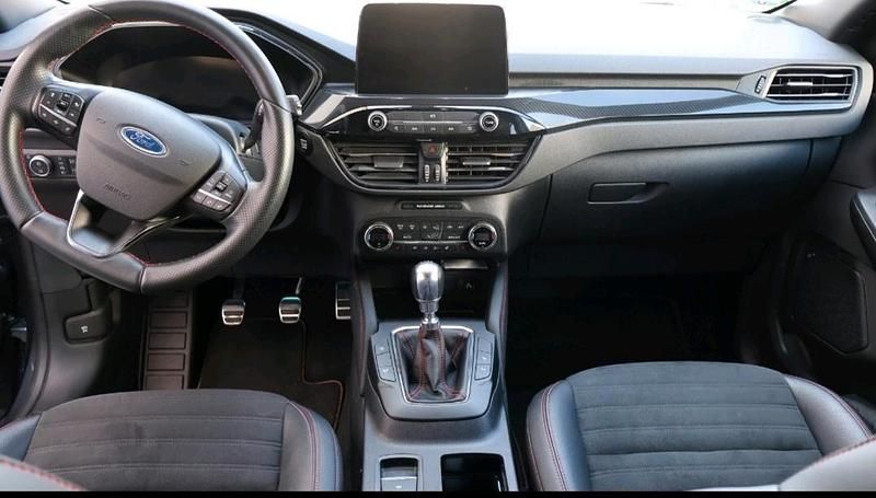 Gebraucht Ford Kuga ST-Line 150 PS (110 kW) 2021 Grau SUV
