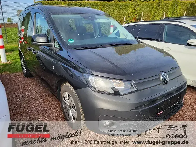 Usata VW Caddy 122 CV (89 kW) 2022 Nero Monovolume