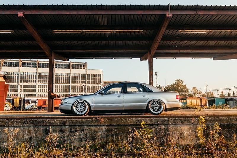 Gebraucht Audi A8 299 PS (219 kW) 1999 Silber Limousine