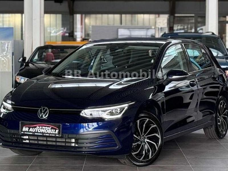 Atlantic blue metallic Gebraucht 2020 VW Golf VIII Life Limousine | 26.990 € (Etwas zu teuer) - Bild 1/4