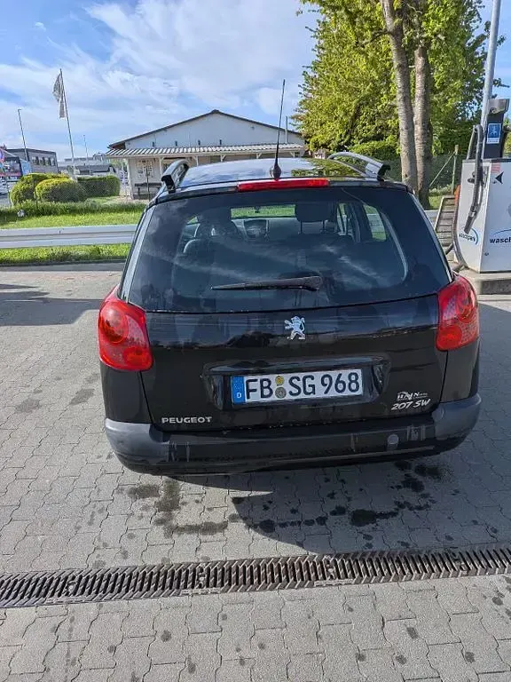 Gebraucht Peugeot 207 Filou 95 PS (69 kW) 2008 Schwarz Kombi
