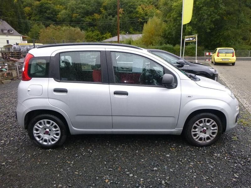 Używany Fiat Panda Pop 69 KM (50 kW) 2014 Szary Hatchback