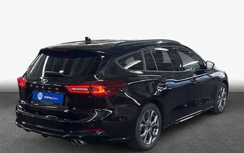 Gebraucht Ford Focus ST-Line X 155 PS (114 kW) 2025 Schwarz Kombi