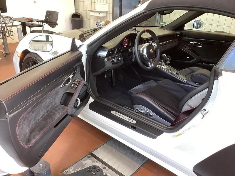(weiß) pure white Gebraucht 2015 Porsche 911 Carrera GTS Cabrio | 98.990 € (Superpreis) - Bild 1/4