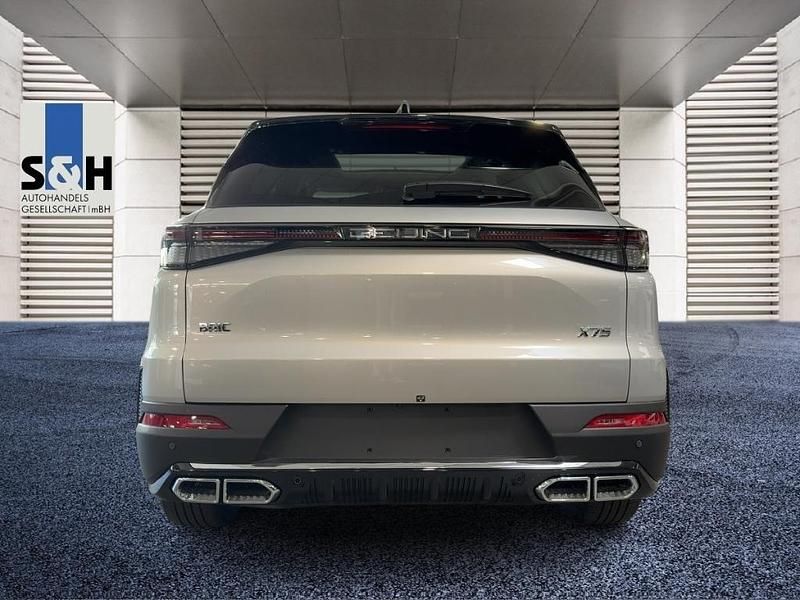 Neu Baic X75 177 PS (130 kW) 2025 Silber SUV