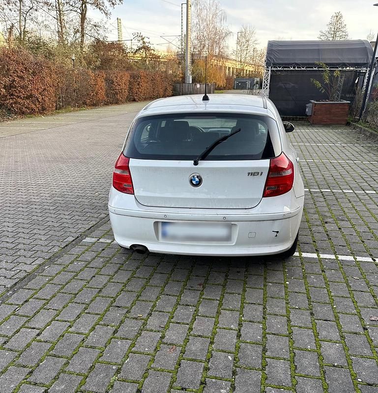 Gebraucht BMW 116 122 PS (89 kW) 2009 Kleinwagen