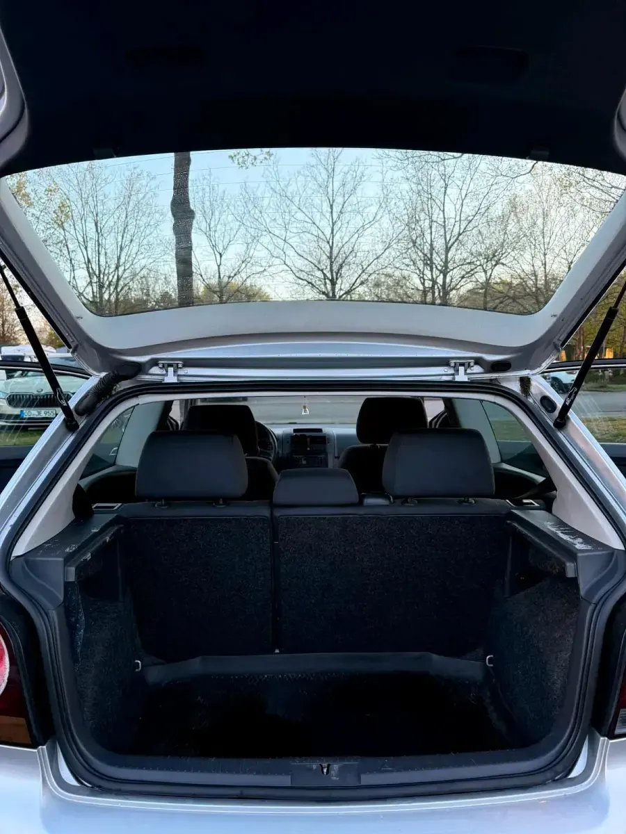 Gebraucht VW Polo 75 PS (55 kW) 2005 Silber Kleinwagen