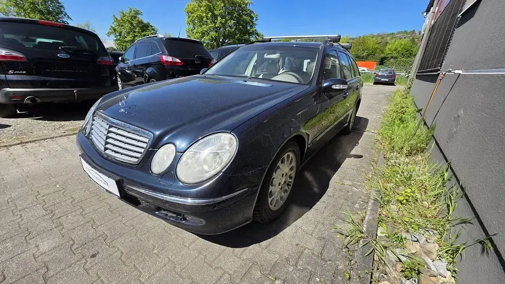 Occasion Mercedes E220 Elegance 150 ch (110 kW) 2004 Noir Berline