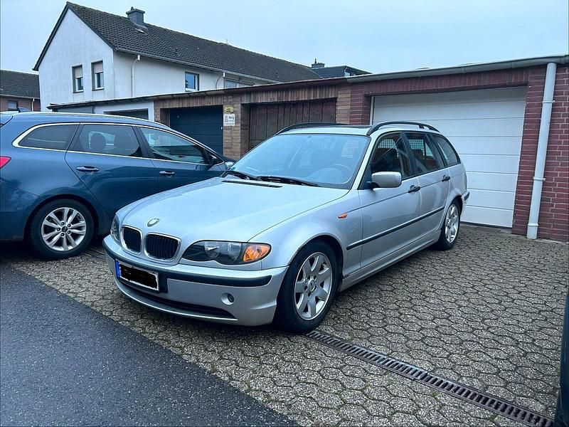 Gebraucht BMW 320 150 PS (110 kW) 2004 Silber Kombi