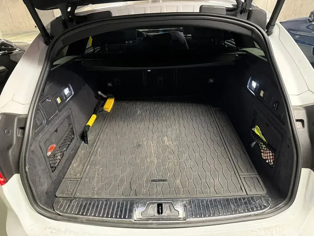 Gebraucht Jaguar XF Sportbrake 300 PS (220 kW) 2018 Weiß Kombi