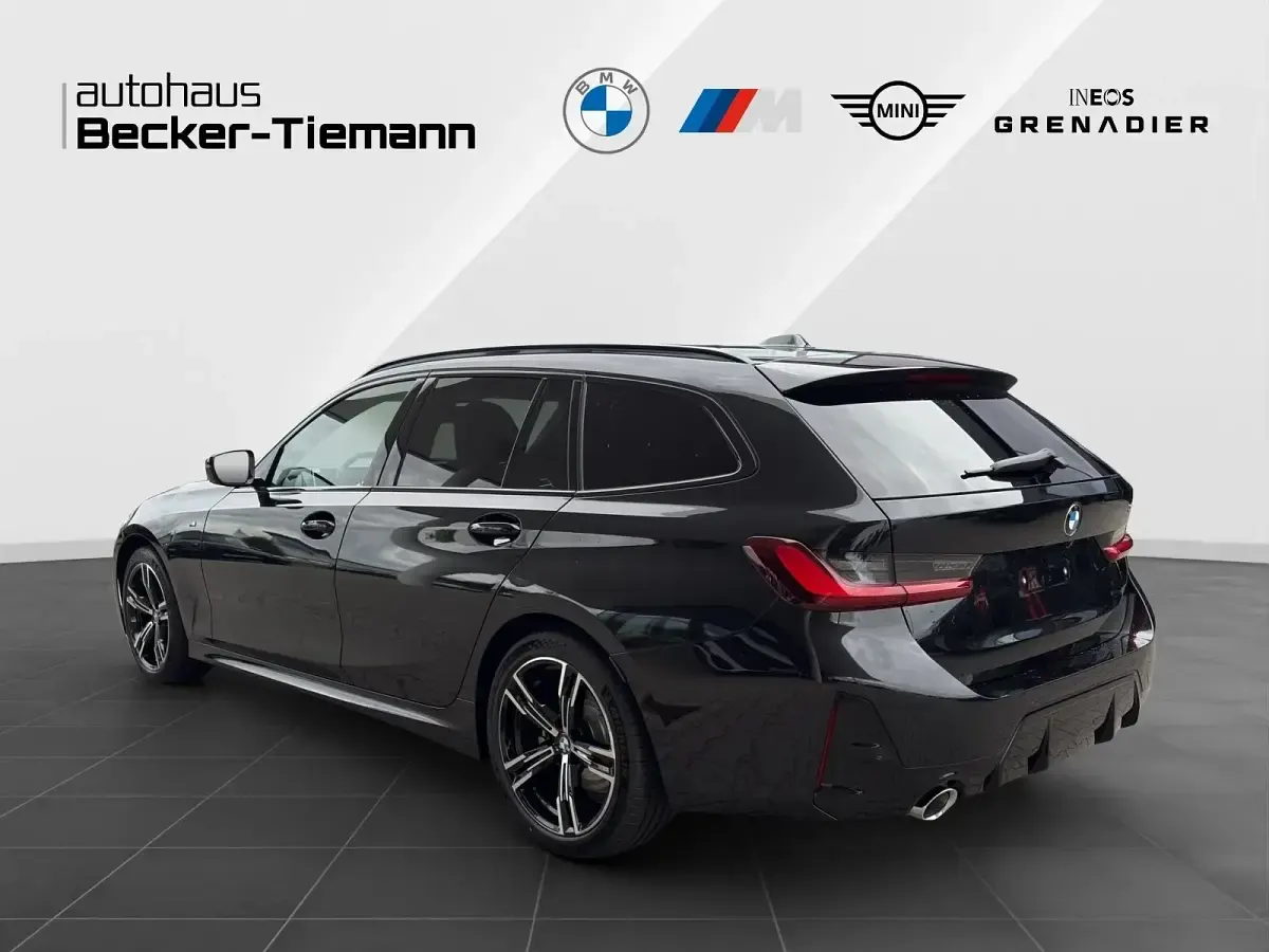 Neu BMW 318 Exclusive 156 PS (114 kW) 2026 Schwarz Limousine