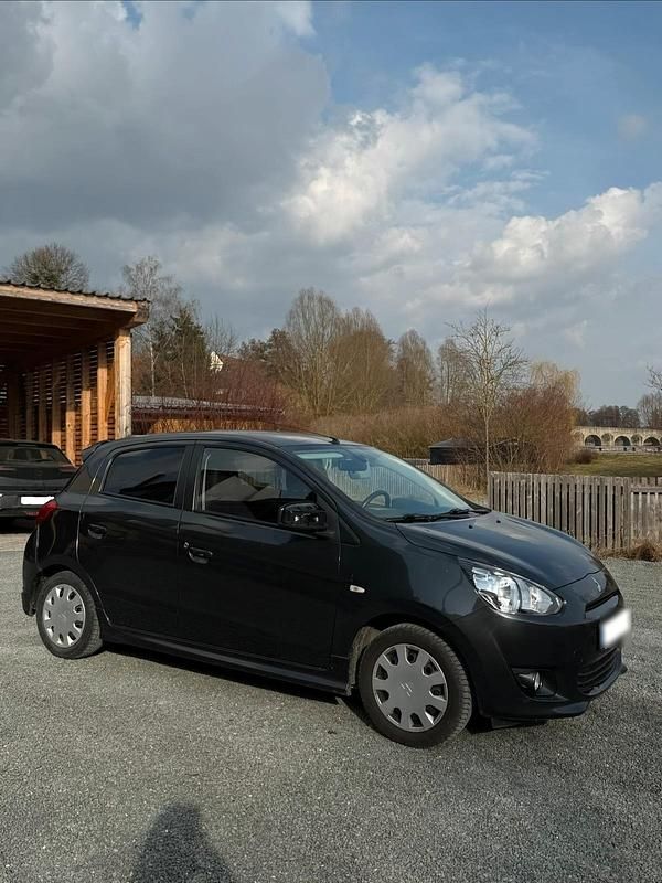 Gebraucht Mitsubishi Space Star 71 PS (52 kW) 2013 Grau Van / Kleinbus