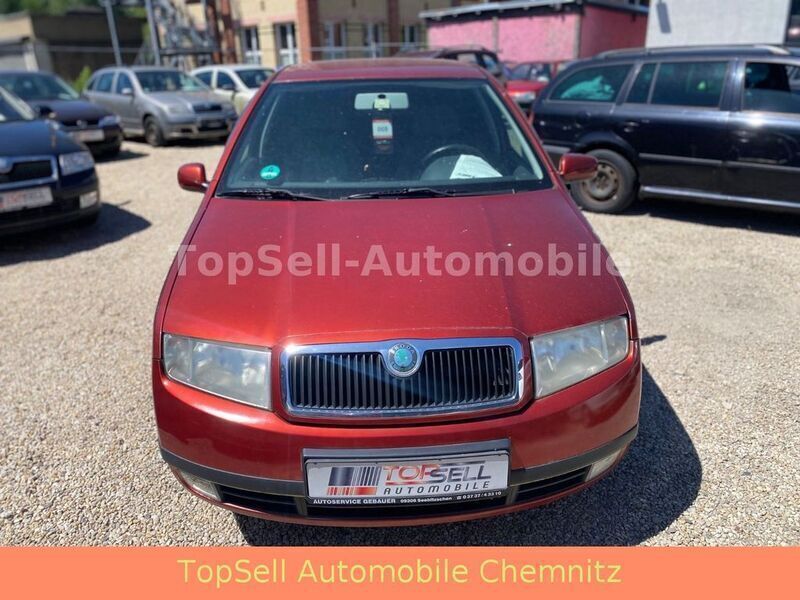 Rot Gebraucht 2002 Skoda Fabia Comfort Kombi | 800 € (Guter Preis) - Bild 1/4