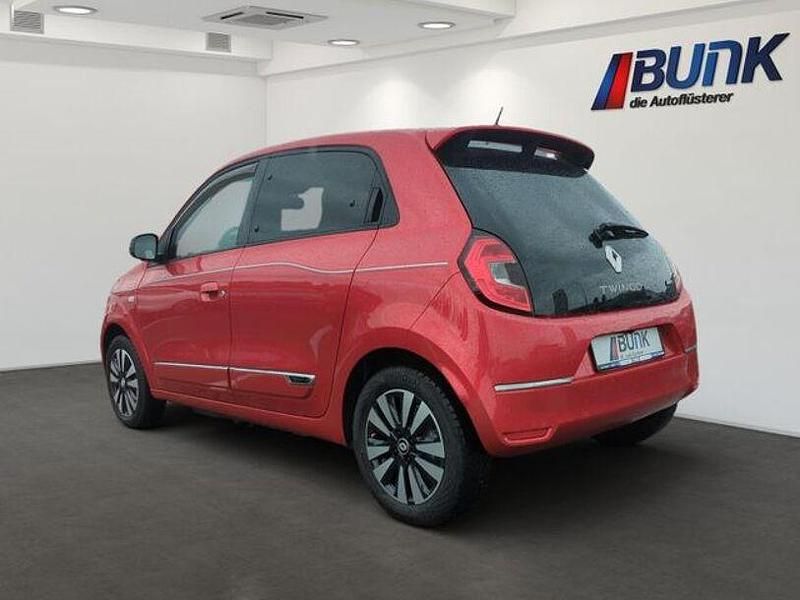 Gebraucht Renault Twingo Techno 60 kW (82 PS) 2022 Feuerrot Kleinwagen